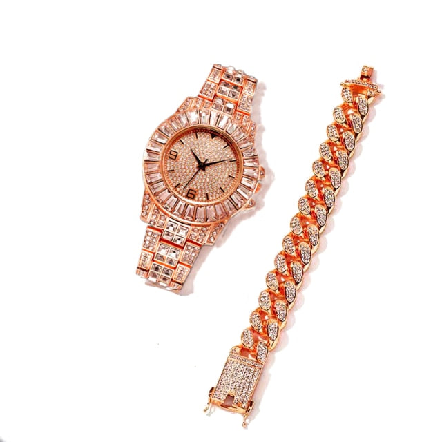 Icy Watches With BandGet 2 in one gorgeous luxury watch with band
Band Length: 21.3cmStyle: LuxuryClasp Type: Bracelet ClaspCase Material: AlloyCase Thickness: 10mmDial Window Material TIcy Watches